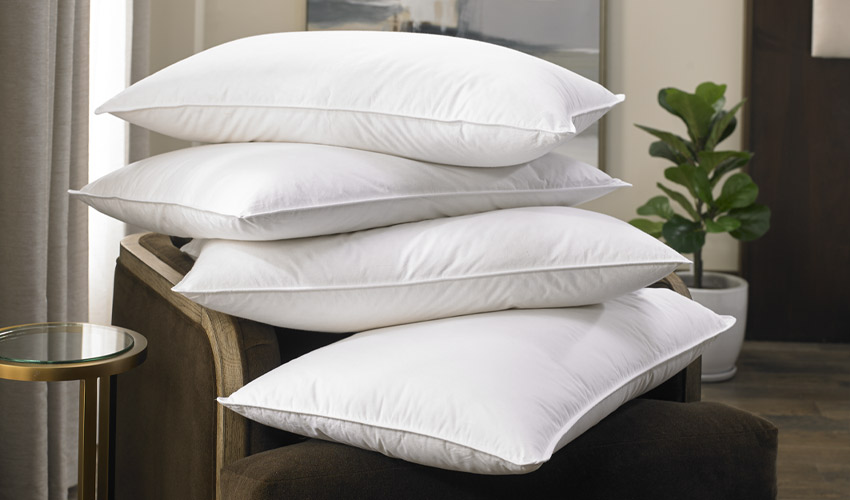 Down Alternative Pillow, Hotel Bedding