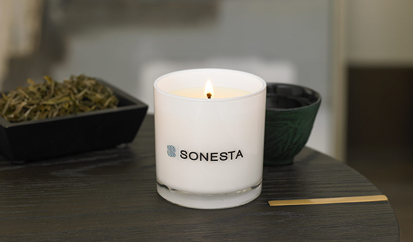 Sonesta Candle
