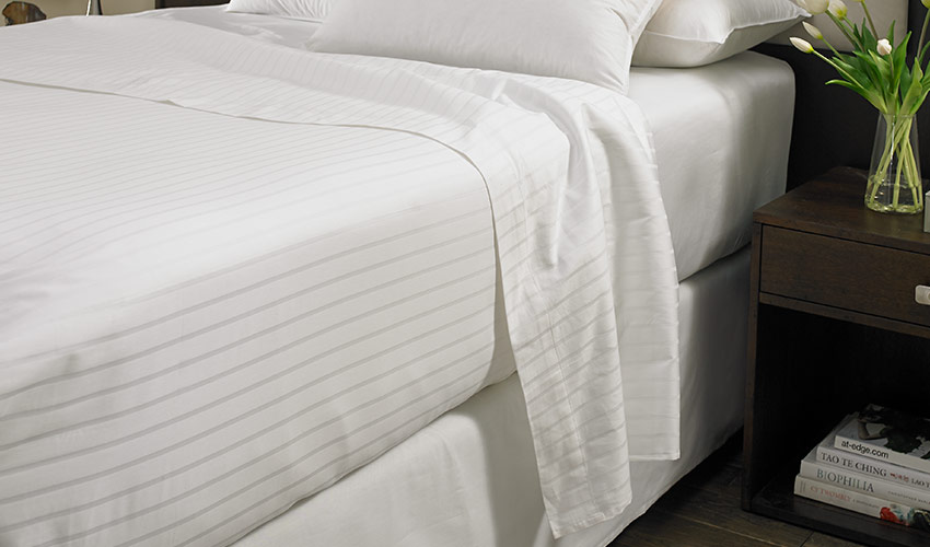 Deluxe Stripe Flat Sheet